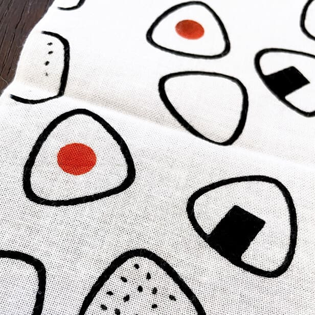 手ぬぐいハンカチ 「おむすび」