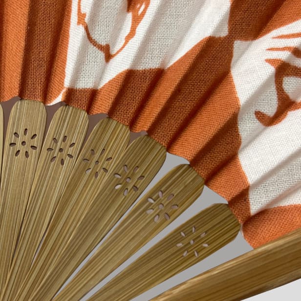 手ぬぐい扇子「隈取市松（柿色）」
