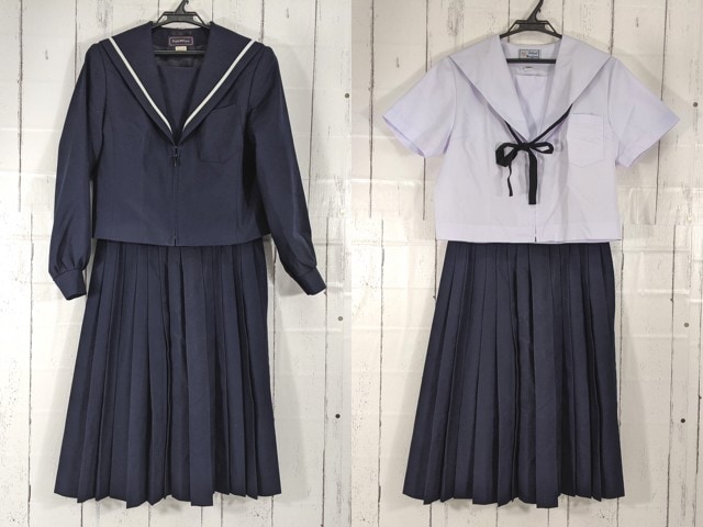 女子中学生制服セット（ブレザー、スカート、ベスト、リボンなど