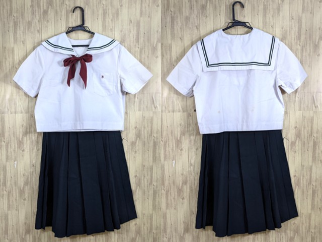p81 愛知県 名古屋女子大学中学校 廃盤?? 夏服セーラー服+スカート+スカーフ/yt3473【25DHW】