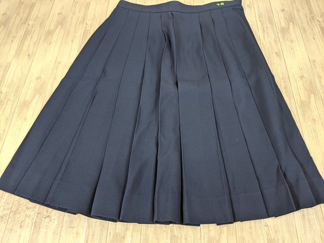 p81 愛知県 名古屋女子大学中学校 廃盤?? 校章付きブレザー+長袖シャツ+冬服スカート+ネクタイ /yt3474【5JHED】