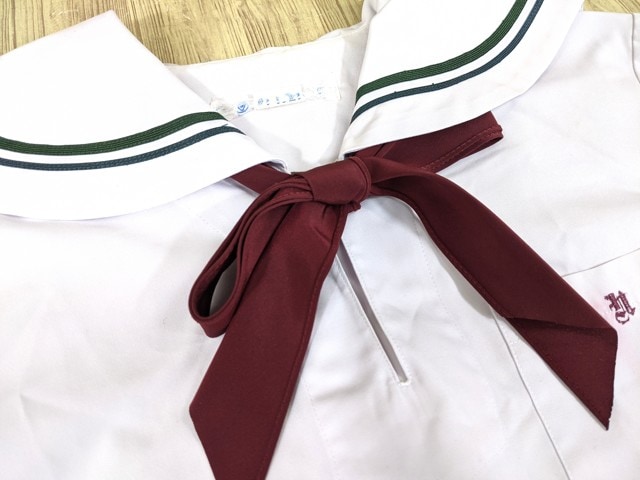 p81 愛知県 名古屋女子大学中学校 廃盤?? 夏服セーラー服+夏服スカート+スカーフ/yt3475【25HER】