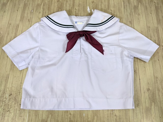 p81 愛知県 名古屋女子大学中学校 廃盤?? 夏服セーラー服+長袖シャツ+冬服スカート+スカーフ/yt3476【25DHE】