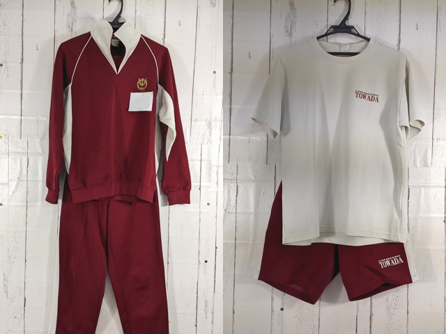d05 青森県 十和田中学校 体操着 体操服 シャツ+ハーフパンツ+長袖