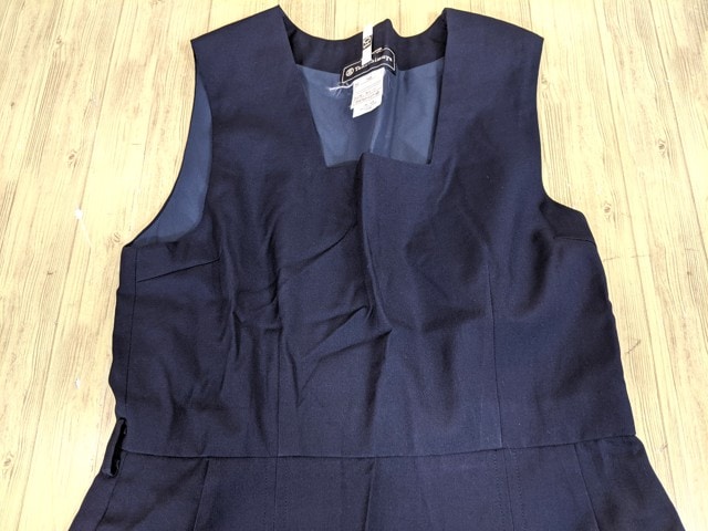 中学校?? 高校?? ジャンパースカート(紺 サイズM)/yt3403【5KWF】