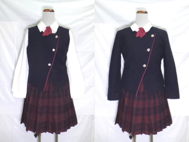 着用期間短　暁高校学校制服ブレザー　目立つ汚れなし　他のアイテムも別途出品予定 制服・通学方法｜暁中学校・高等学校(6年制)
