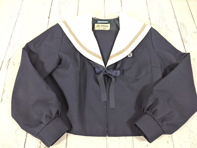 v06 愛知県 天白高校 校章付き冬服セーラー服+冬服スカート+