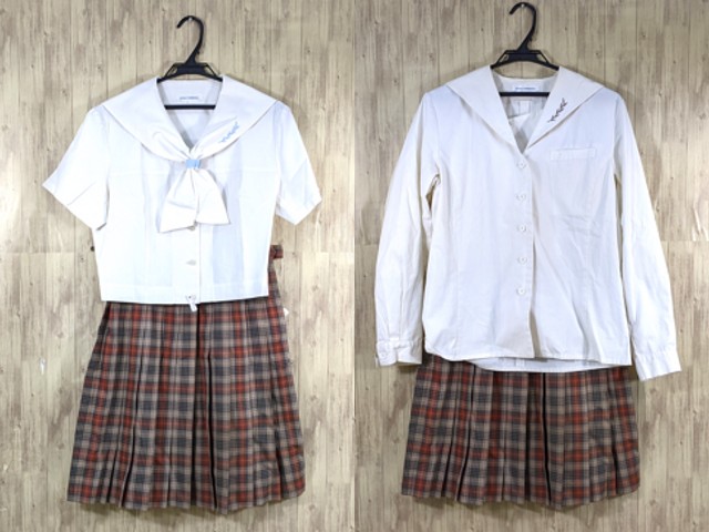 q39 愛知県 名城大学附属高校 中間服・夏服ブラウス+冬服スカート  
