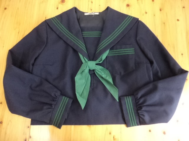 N99 滋賀県大津市立皇子山中学校 冬セーラー上下 緑スカーフ 4sn033 女子制服 中学校 セット 中古学生服の専門店 A 制服店 Com
