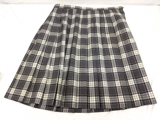 h23 私立流通経済大学附属柏高校 半袖シャツ+ニットベスト+夏服