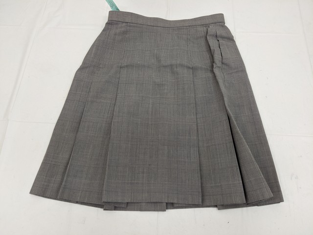 f24 秋田県湯沢商工高校 夏服セーラー服 170 大きめ+長袖シャツ+ベスト+夏服スカート+リボン/yt2125【11BVR】