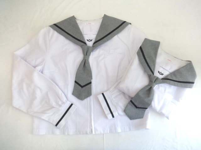 グレーセーラー服三点セット wgr22-b2.gif