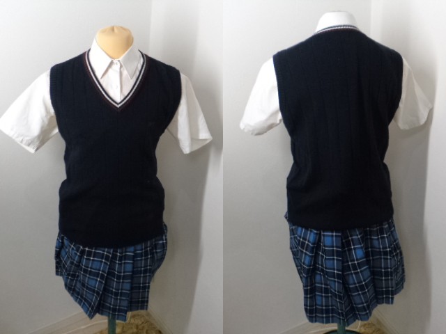 M196 山梨県 甲府城西高校 半袖ブラウス+ニットベスト+夏服スカート 