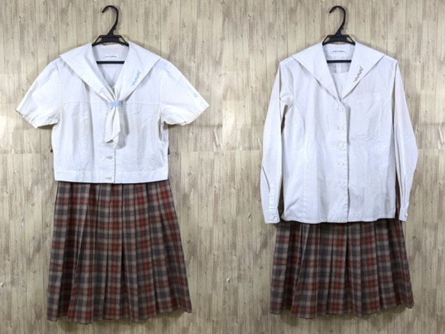 v32 愛知県 名城大学附属高校 夏服・中間服ブラウス+冬服スカート 