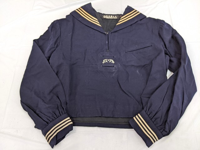 m44/中学校・高校□冬セーラー服上下セット ゴールド??3本線