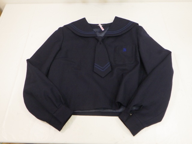 真栄高校学生服です 中古】北海道 札幌真栄高等学校 女子制服 2点 (セーラー服) sf100643