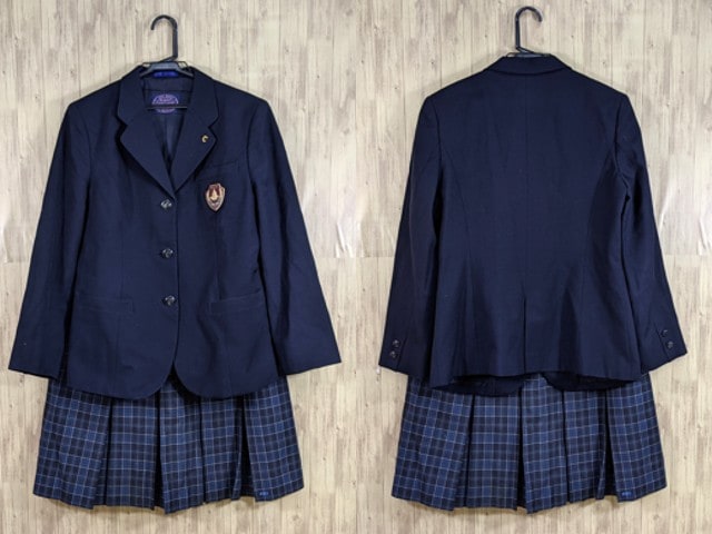 お取り引き終わってます。名古屋大谷高校 制服