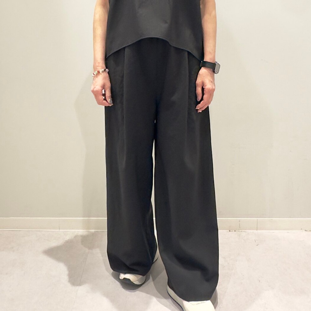 å W/PANTS