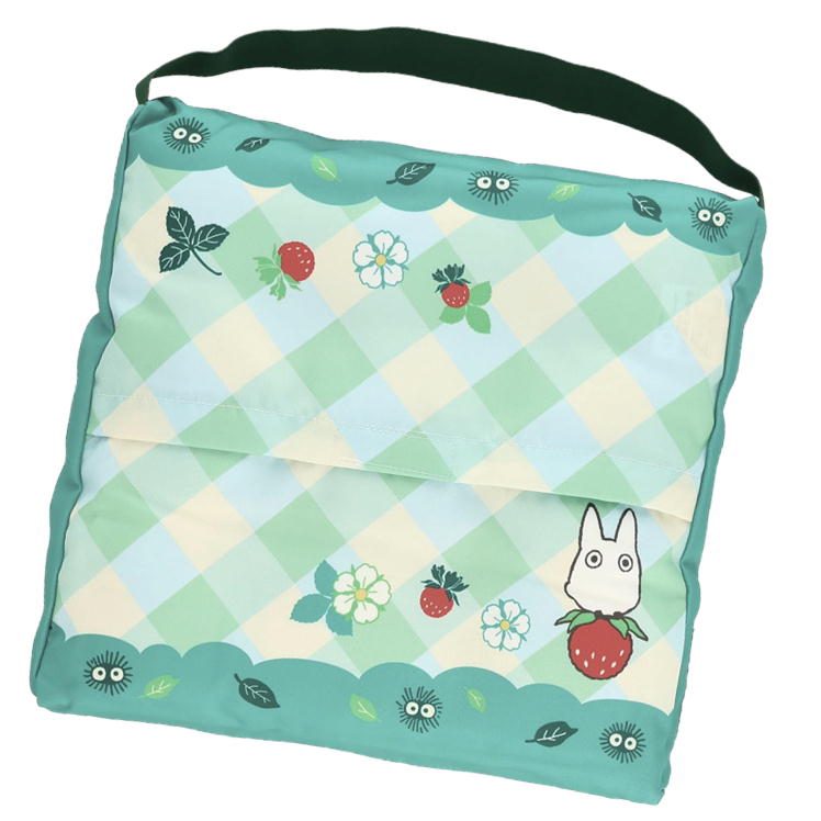スクールクッション となりのトトロ 苺に囲まれて スタジオ グッズ キャラクター 洗えるカバー 学童 クッション 丸眞 30×30cm 入園入学	
