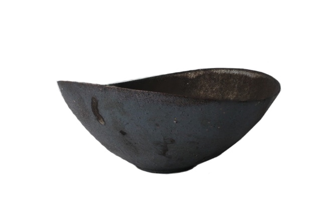 _田志保　黒釉楕円鉢(大）　18.5×22ｃｍ