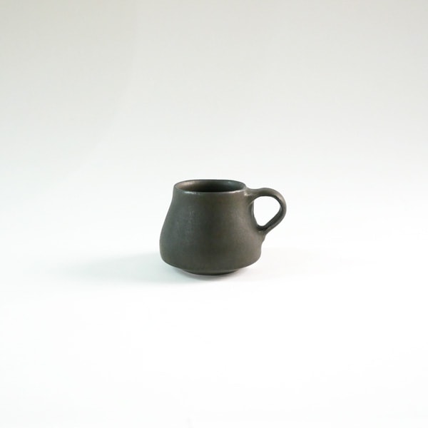 馬場勝文　黒釉BHマグ・角