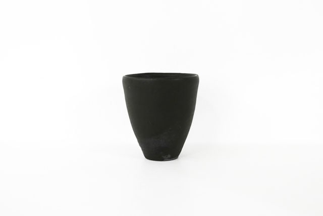 馬場勝文　黒釉細カップ　H7.5cm