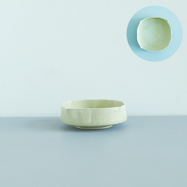 田中大喜　灰釉稜花向付