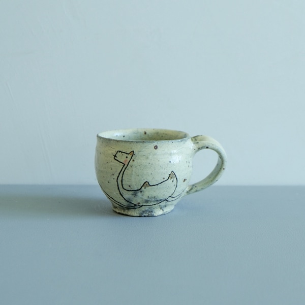 清水しおり　マグカップ　model　BA