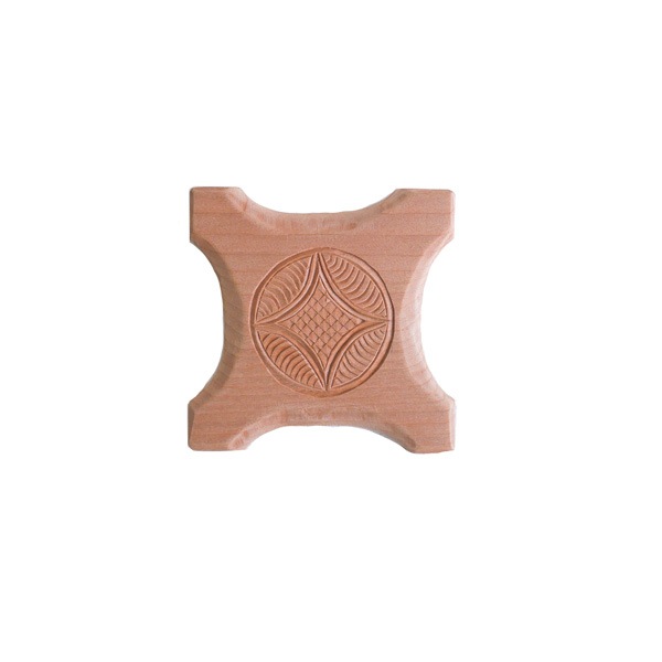 高野繁廣　ヌイトサイェㇷ゚（糸巻き）　model：A