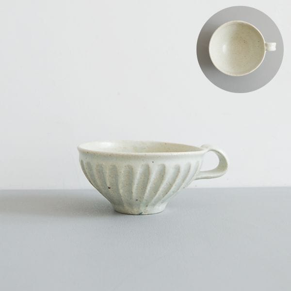 及川静香　削りスープマグカップ　白