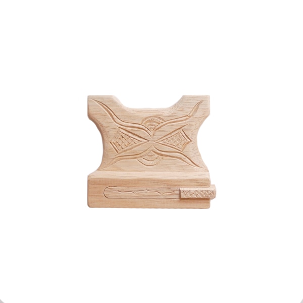 高野繁廣　ヌイトサイェㇷ゚（針入れ付き糸巻き）　model：A