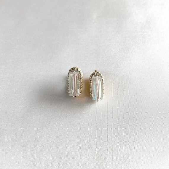 tamas Furari/ピアス