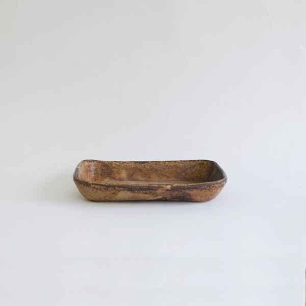 及川静香　　耐熱角皿