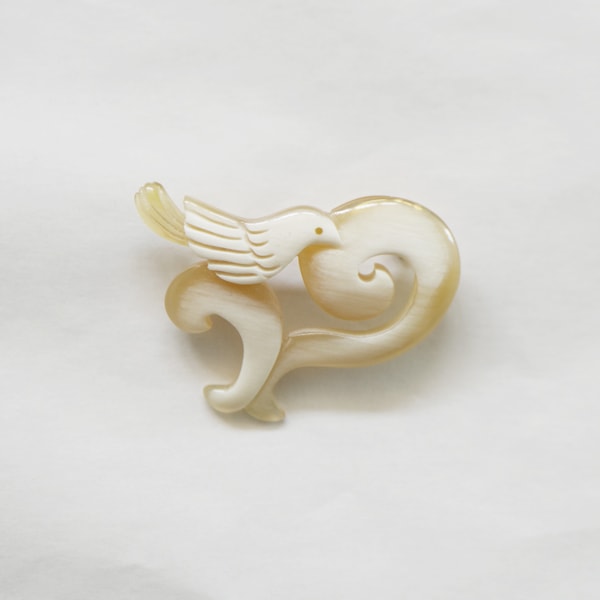 BISOU  泉湧く　ブローチ