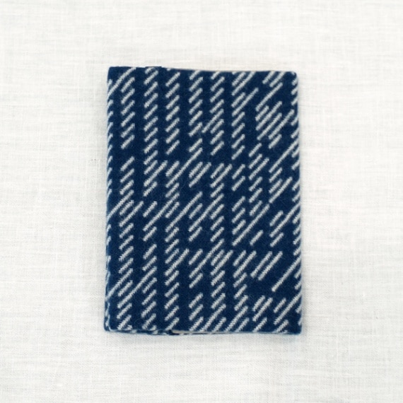 kijinokanosei  ブックカバーS 　KUVIO　BL