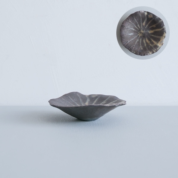 髙田志保　ハス（黒）　