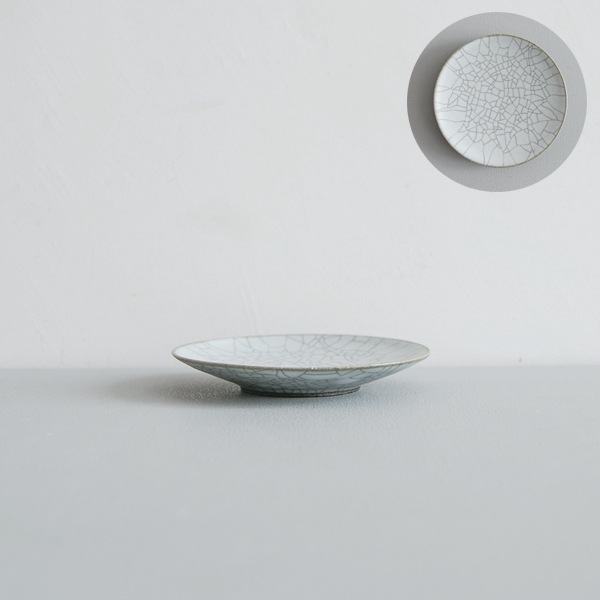 髙田志保　炭入り４寸皿　Φ12.5cm　H2cm
