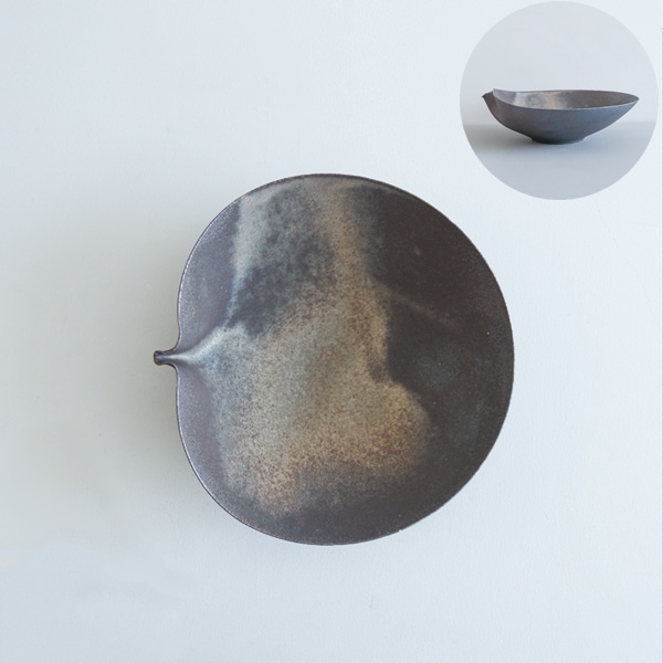 髙田志保　黒釉片口鉢　20.5cm×21cm　H6.5cm 