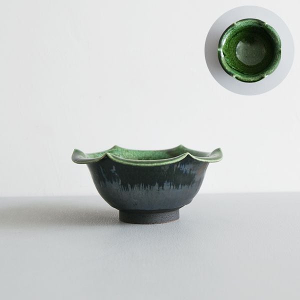 黒木泰等　織部六弁ひらひら小鉢　13cm　H6.5cm　