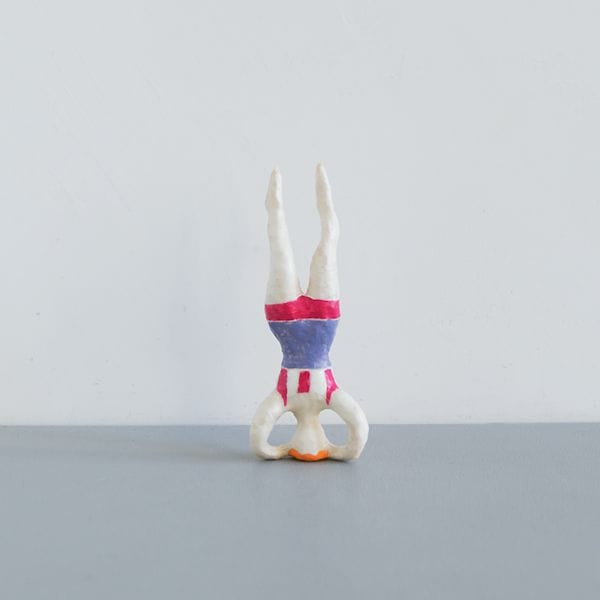 福田十糸子　さかだち　Model：D