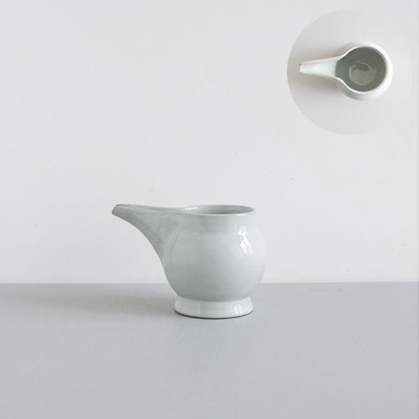 上國料正記　片口　Model・B　白　Ｈ8.5ｃｍ