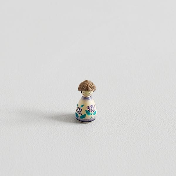どんぐりこけし　あじさい　Model・AJ-B　身長2.5cm