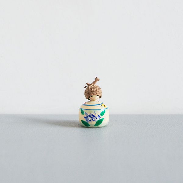 どんぐりこけし　花　Model・AG-D　身長2.5cm