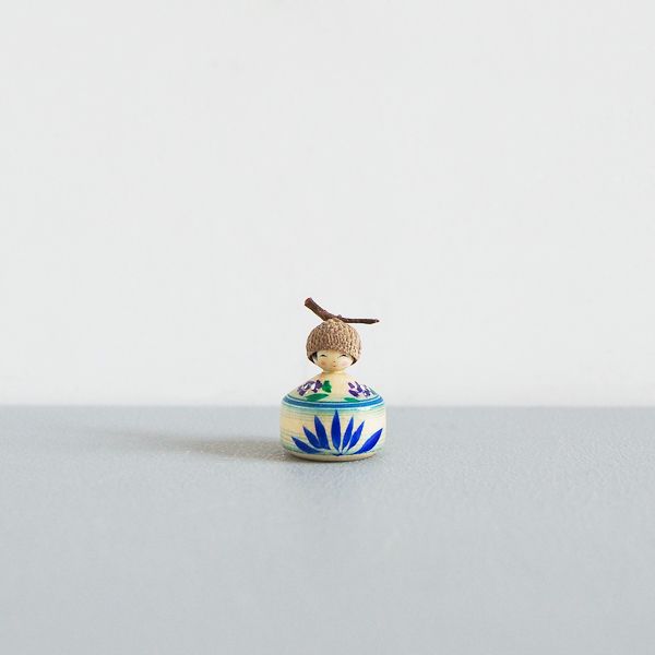 どんぐりこけし　花　Model・AG-F　身長2.5cm