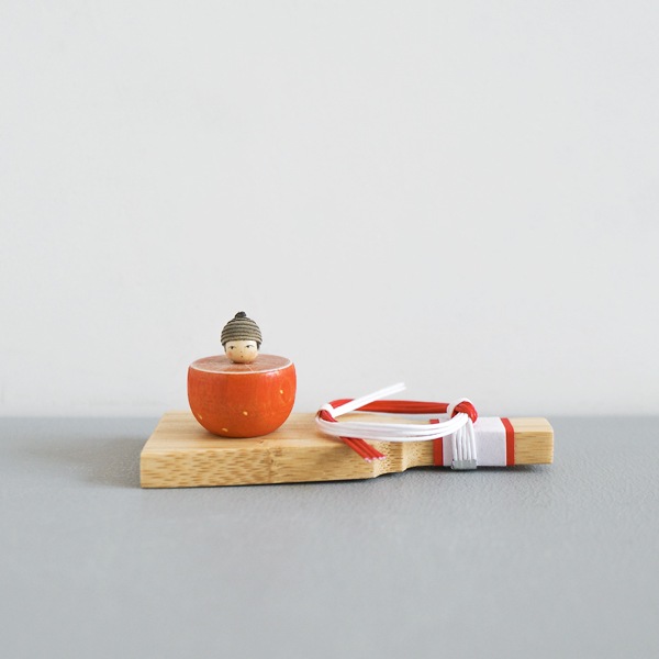 どんぐりこけし　みかん　羽子板　セット　No.MH-A　身長2.5ｃｍ