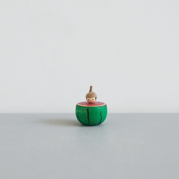 どんぐりこけし　スイカ　No.SU-B　身長2.5ｃｍ