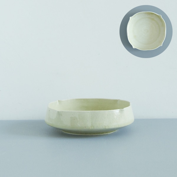 田中大喜　灰釉稜花鉢