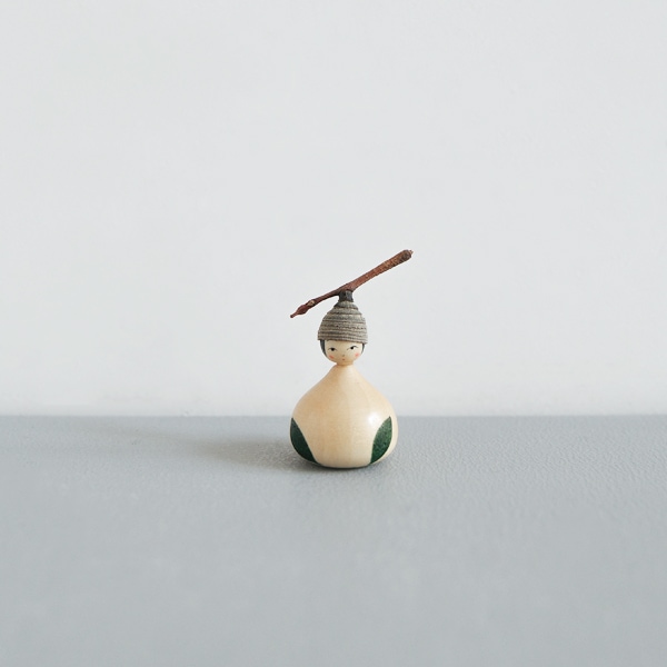 どんぐりこけし　桃　No.ML　身長3ｃｍ