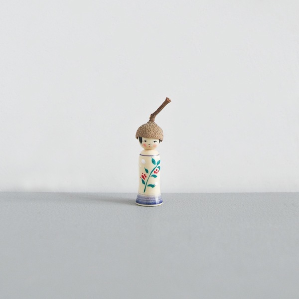 どんぐりこけし　花　No.HN-A　身長3ｃｍ