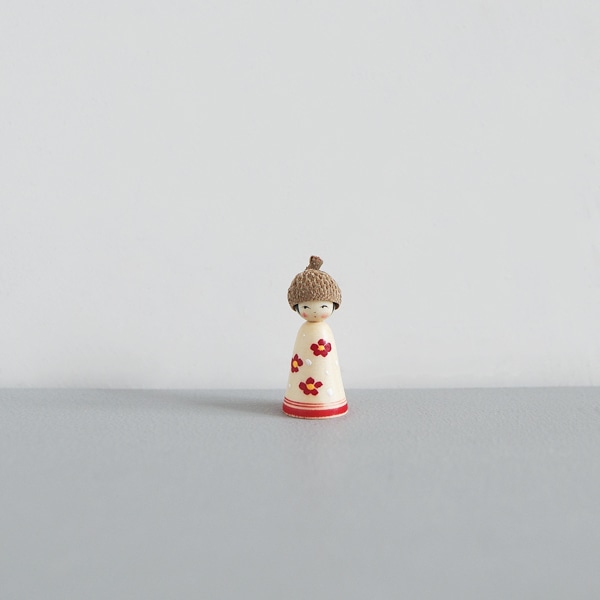 どんぐりこけし　花　No.HN-E　身長3ｃｍ